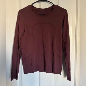 Lulu Size 4 Swiftly Relaxed Long Sleeve